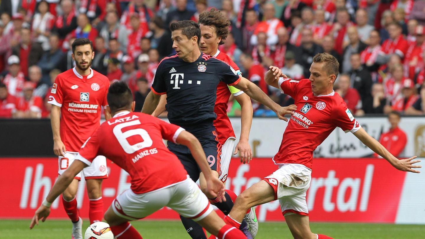 官方：辽宁铁人签下云南玉昆后卫迪力穆拉提（辽宁铁人官方宣布签约云南玉昆后卫迪力穆拉提）