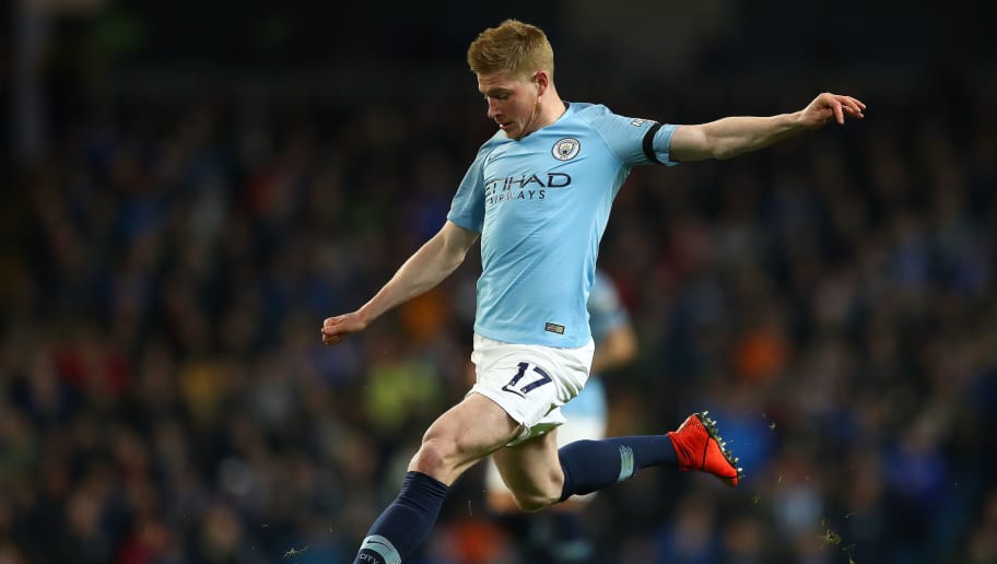 足球评论员兼作家，退役后的克拉默已在创作个人第二部小说