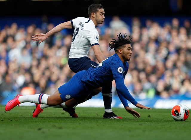 天空体育：纽卡7500万欧+500万欧浮动正式报价谢什科