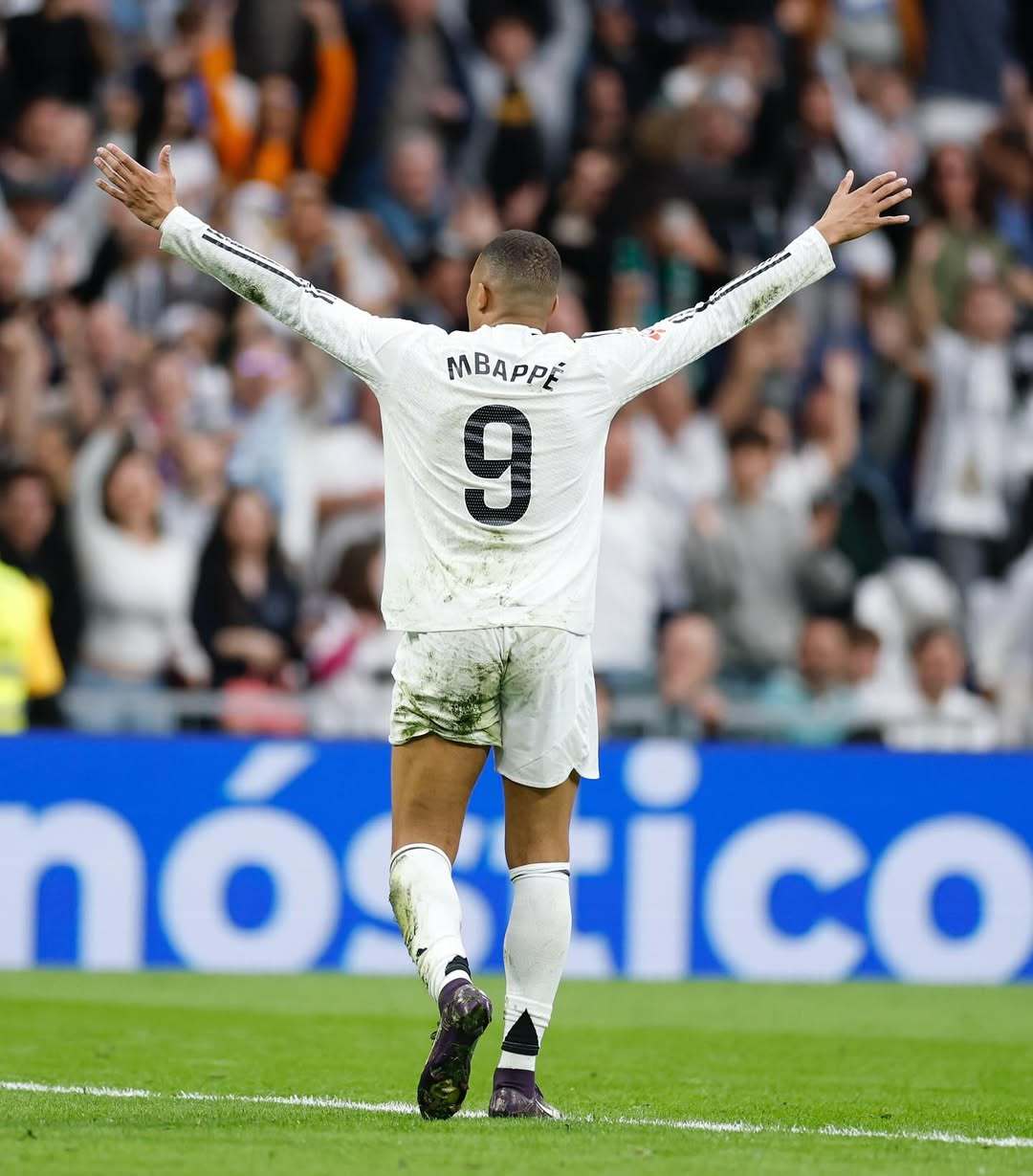 贝林厄姆西甲生涯已10次单场传射，为同期最多（贝林厄姆西甲生涯单场传射已达10次，同期居首）