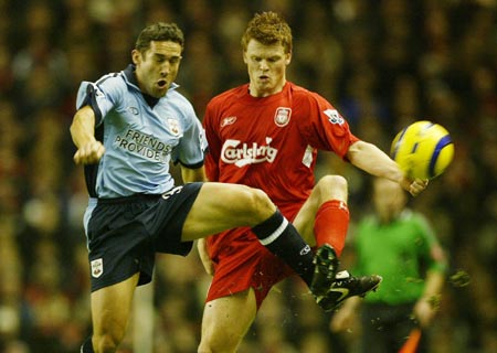 劳塔罗对阵尼科·帕兹：国际米兰与科莫，圣西罗上演争夺欧洲之路的巅峰对决