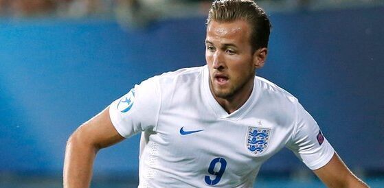 足球世界杯举办地更新交通方案，为球迷让路（足球世界杯主办地调整交通方案，优先保障球迷出行）