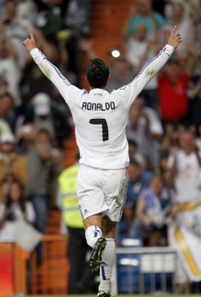 官方：38岁日本前国脚高桥秀人宣布退役