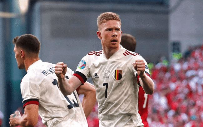 阿劳霍抵达巴萨总部即将续约 新合同2031年到期（阿劳霍现身巴萨总部敲定续约 新约至2031年）