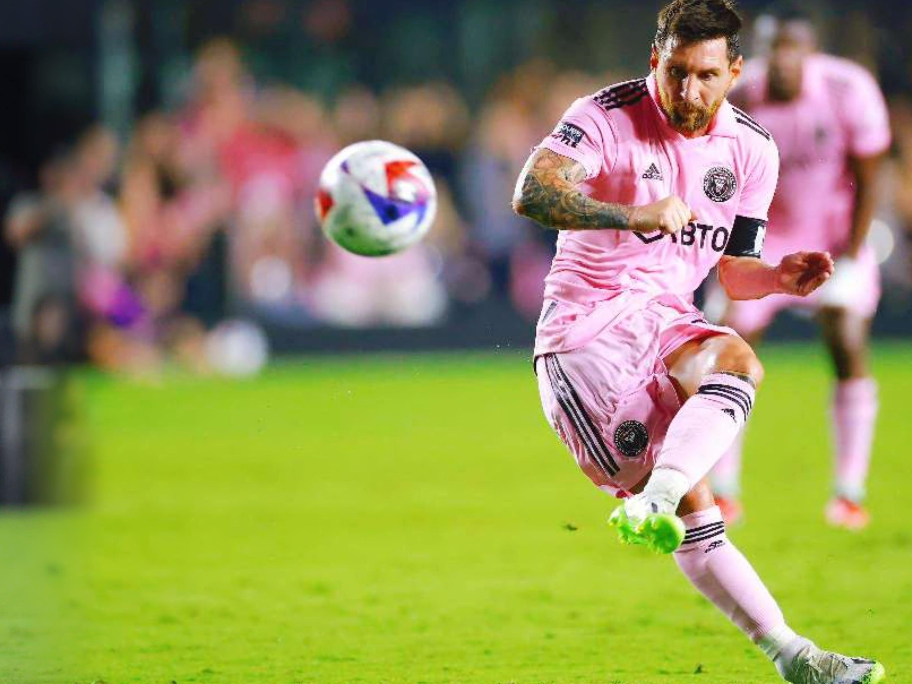 内雷斯边路传中显威，霍伊伦麦克托米奈双破门