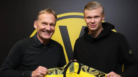 随着阿森纳2-0，利物浦1-1，切尔西1-3爆冷，英超最新积分榜出炉（英超最新榜单公布：阿森纳2-0全取三分，利物浦1-1憾平，切尔西1-3遭冷门）