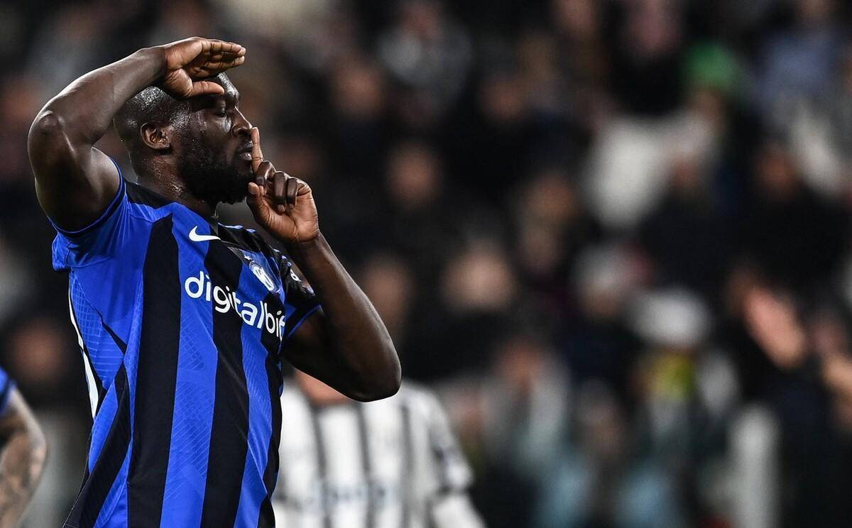 英超-阿森纳1-0客胜埃弗顿稳坐积分榜首，约克雷斯一锤定音（英超-阿森纳客场1-0击败埃弗顿继续领跑，约克雷斯打入制胜球）